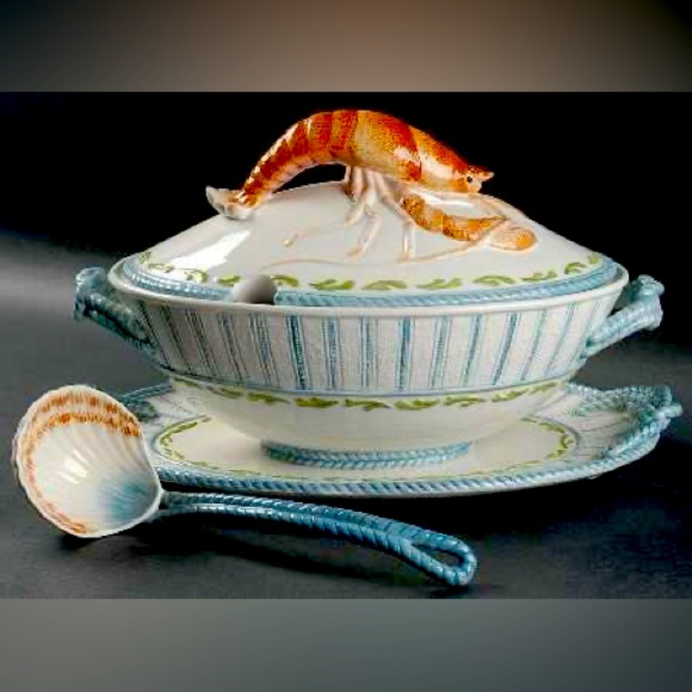 Seaboard Tureen with Ladle and Platter